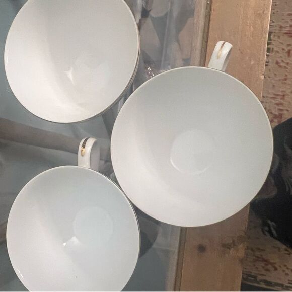 At Regis vintage Fine China set of 3 Elegant White Teacups with Silver Trim - Picture 2 of 9